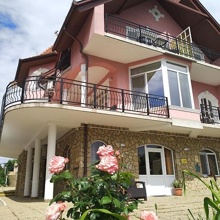 Manor Villa Heviz Exterior foto