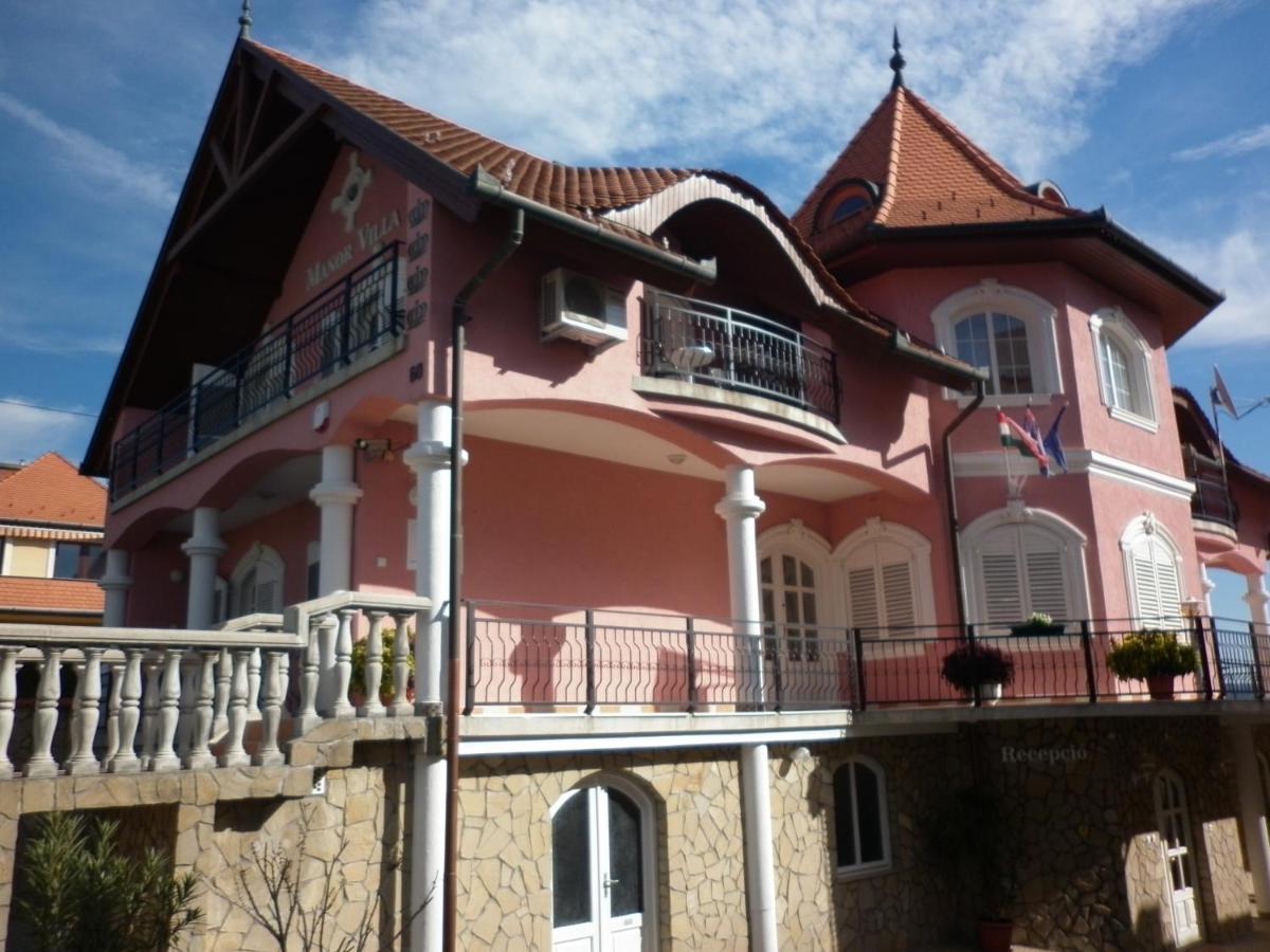 Manor Villa Heviz Exterior foto