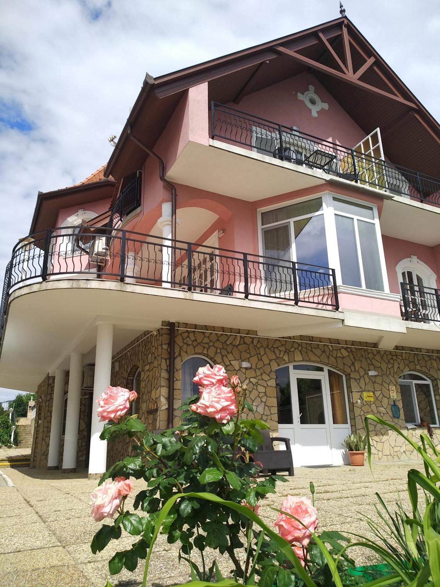 Manor Villa Heviz Exterior foto